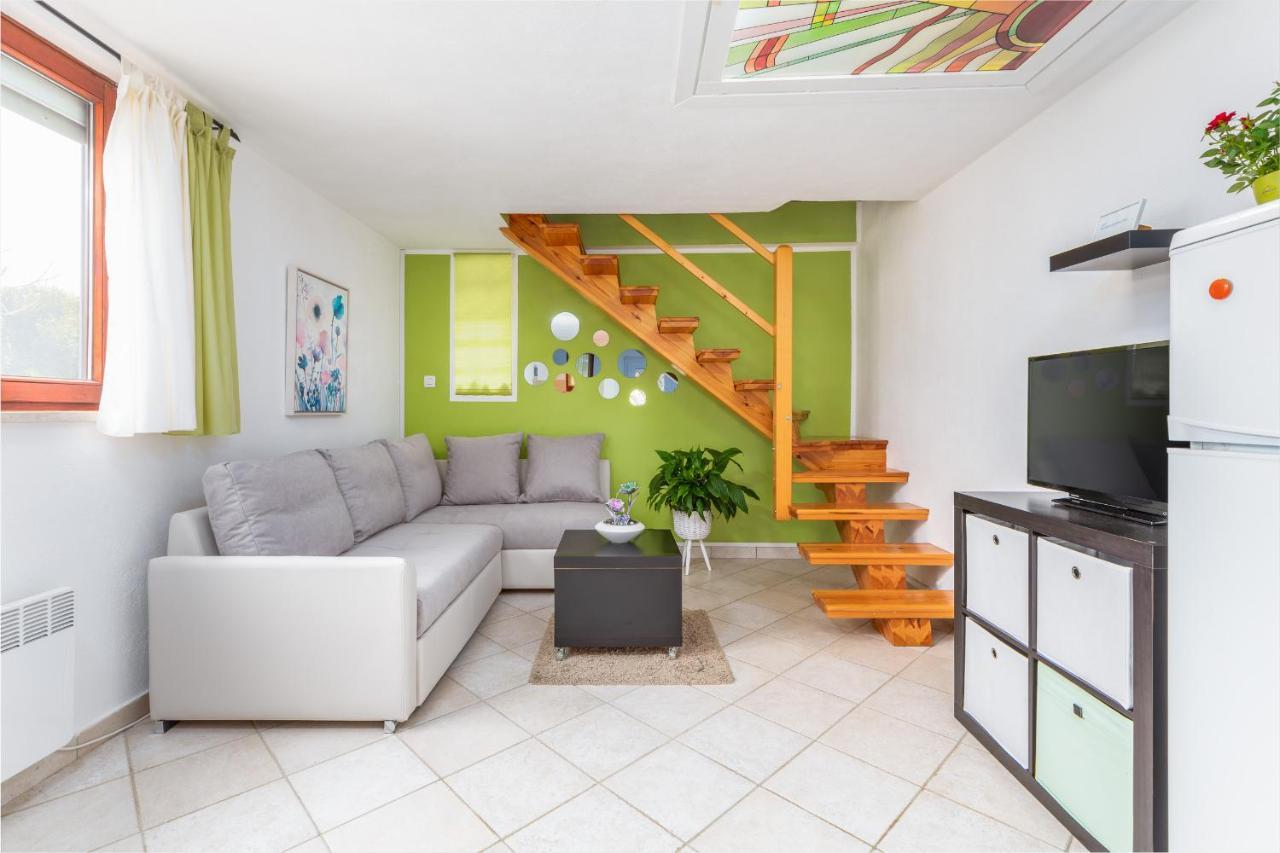 Holiday Home Nadia Пула Екстер'єр фото