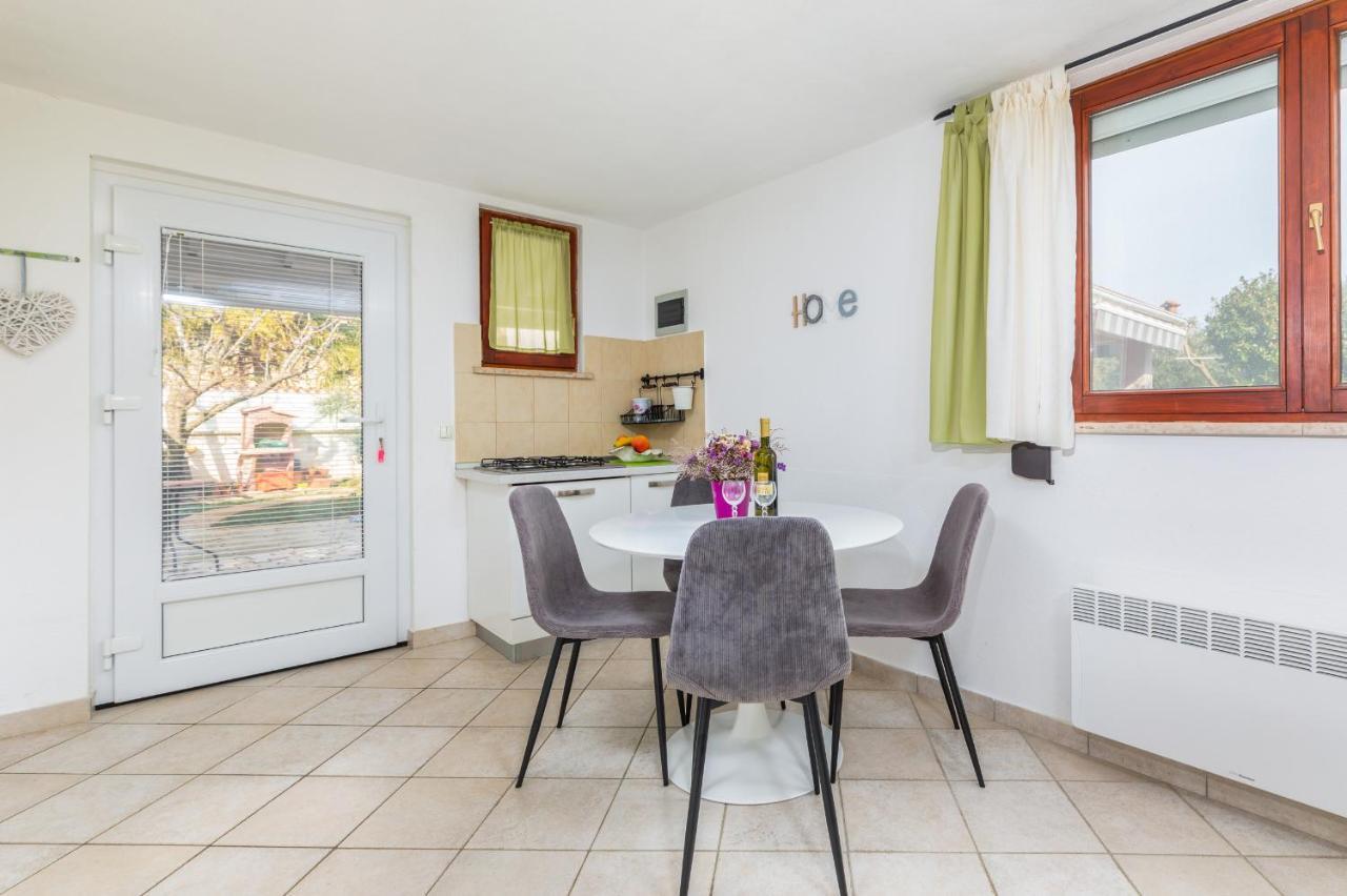Holiday Home Nadia Пула Екстер'єр фото