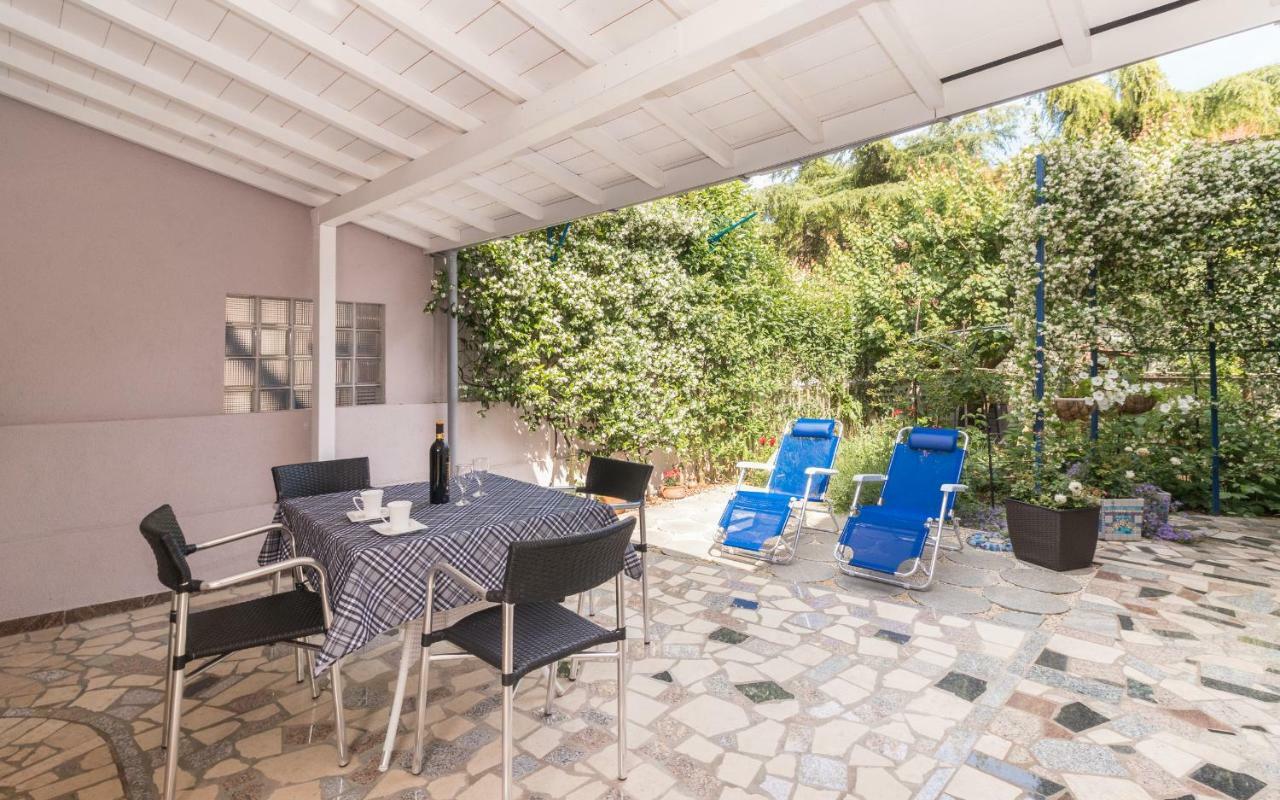 Holiday Home Nadia Пула Екстер'єр фото