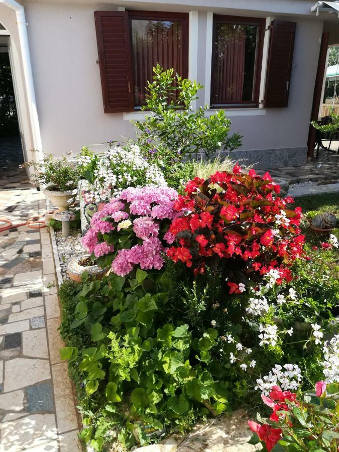 Holiday Home Nadia Пула Екстер'єр фото